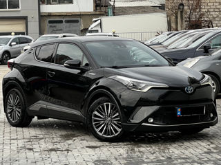 Toyota C-HR foto 4