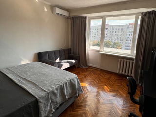 Apartament cu 1 cameră, 40 m², Centru, Chișinău