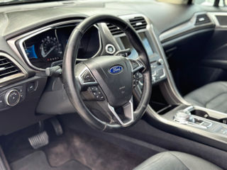 Ford Fusion foto 9