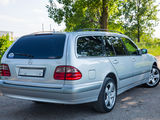 Mercedes E Class foto 5