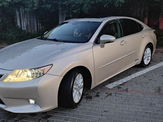 Lexus ES Series