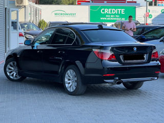 BMW 5 Series foto 4