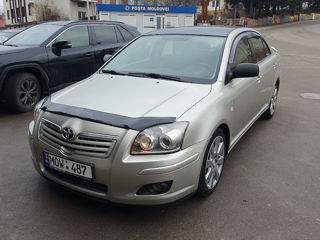 Toyota Avensis foto 3