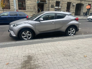 Toyota C-HR foto 3