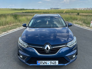 Renault Megane foto 2