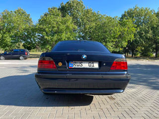 BMW 7 Series foto 8