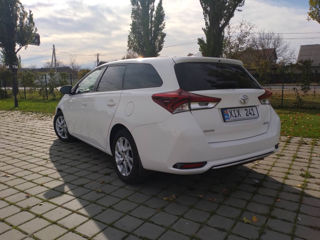 Toyota Auris foto 4