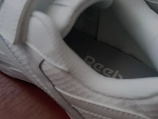 Новые кроссовки Reebok с липучками — оригинал, размер 40.5 фото 0