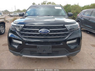 Ford Explorer foto 2