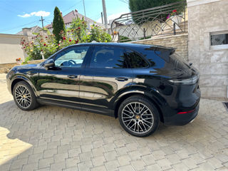 Porsche Cayenne foto 1