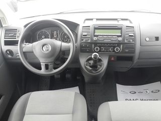 Volkswagen Caravelle foto 6