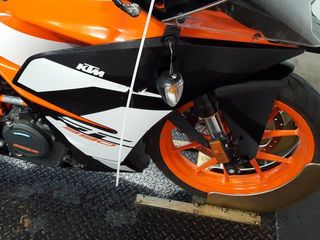 KTM 390 DUKE foto 16