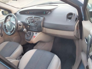 Renault Grand Scenic foto 7