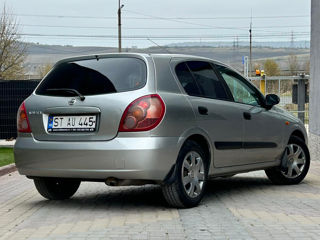 Nissan Almera foto 3