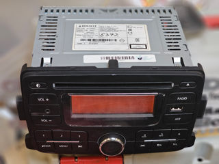 Vind radiocasetofon Renault, Disc, AUX, Mp3, USB, Bluetooth 80€ foto 2