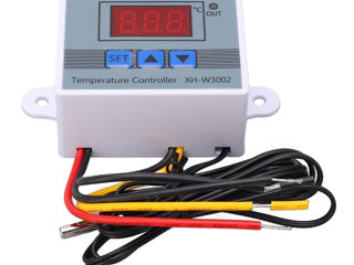 Термостат 220V XH-W3002