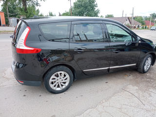 Renault Grand Scenic foto 10