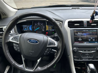 Ford Fusion foto 6