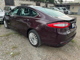 Ford Fusion foto 4