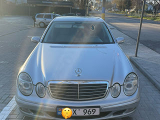 Mercedes E-Class foto 3