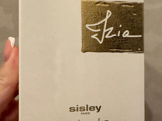 Vând parfum nou sigilat Izia sisley Original