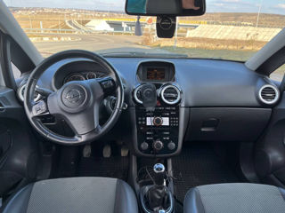 Opel Corsa foto 1