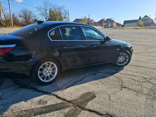 BMW 5 Series foto 4