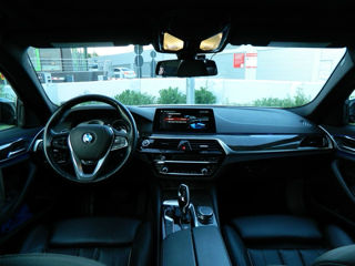 BMW 5 Series foto 6