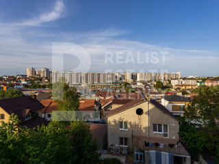 Apartament cu 4 camere, 200 m², Buiucani, Chișinău foto 12