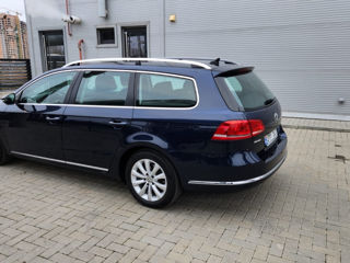 Volkswagen Passat foto 4