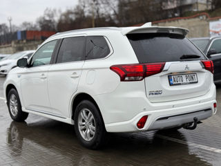 Mitsubishi Outlander foto 4