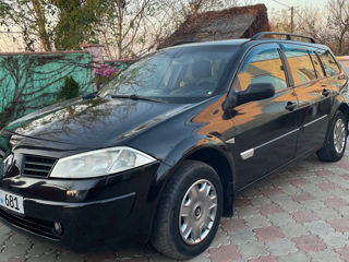 Renault Megane foto 2