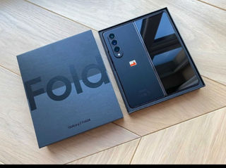 Samsung Z Fold 4 foto 1