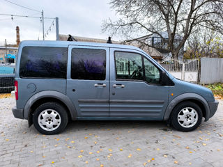 Ford Tourneo Connect foto 8