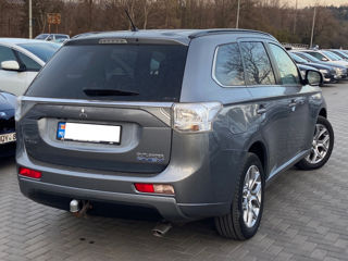 Mitsubishi Outlander foto 5