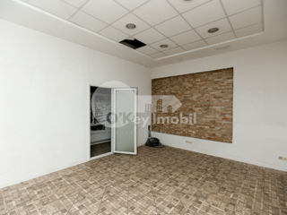 Spațiu comercial spre chirie, 244 mp, Centru, 3.660 € ! foto 6