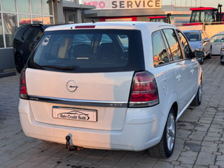 Opel Zafira foto 4