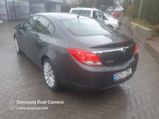 Opel Insignia foto 2