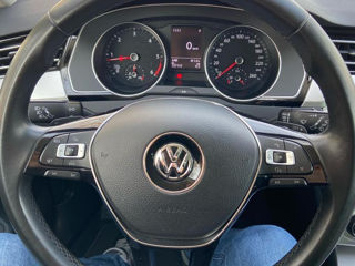 Volkswagen Passat foto 3