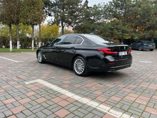 BMW 5 Series foto 7