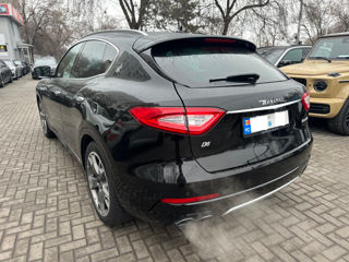 Maserati Levante foto 6