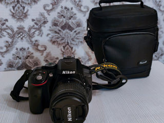 Nikon D5300 kit + Nikkor 18-55 mm 1:3.5-5.6G VR