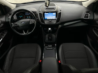 Ford Kuga foto 9