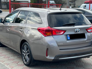 Toyota Auris foto 4