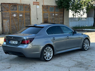 BMW 5 Series foto 4