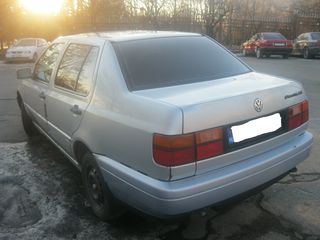 Volkswagen Vento foto 4