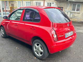 Nissan Micra foto 2