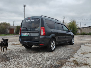 Dacia Logan foto 3