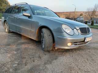 Dezmembrare w211 2.7 cdi foto 9