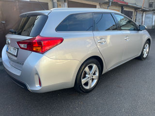 Toyota Auris foto 4